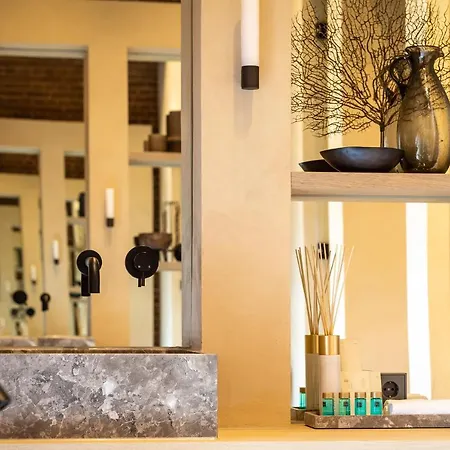 The Clock Tower Hotel 5*