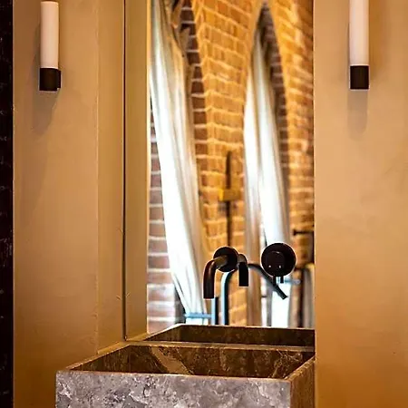 The Clock Tower Hotel 5*