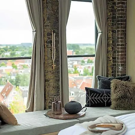 The Clock Tower Hotel 5*