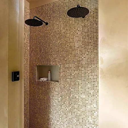 The Clock Tower Hotel 5*