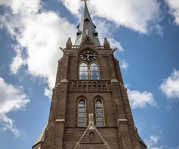 Hotel The Clock Tower