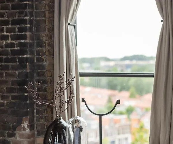 Отель The Clock Tower 5*